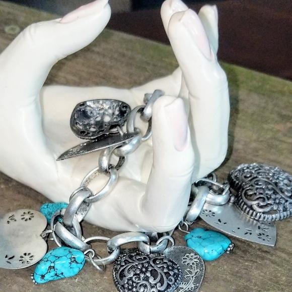 Vintage Heart Charm Bracelet - Picture 3 of 8